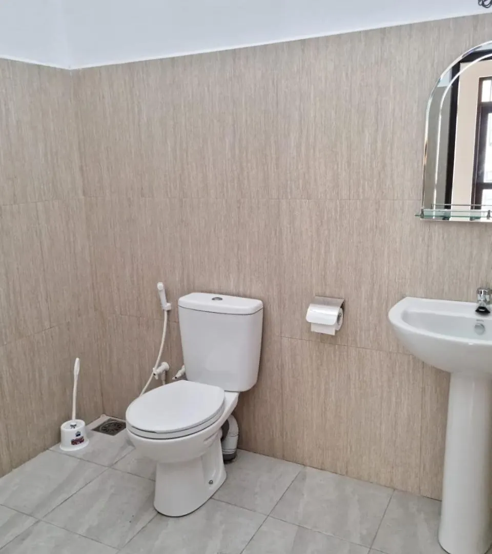 City Villa In Negombo Semesterbostad